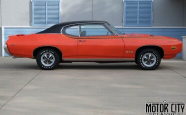 Pontiac-GTO-1969-1