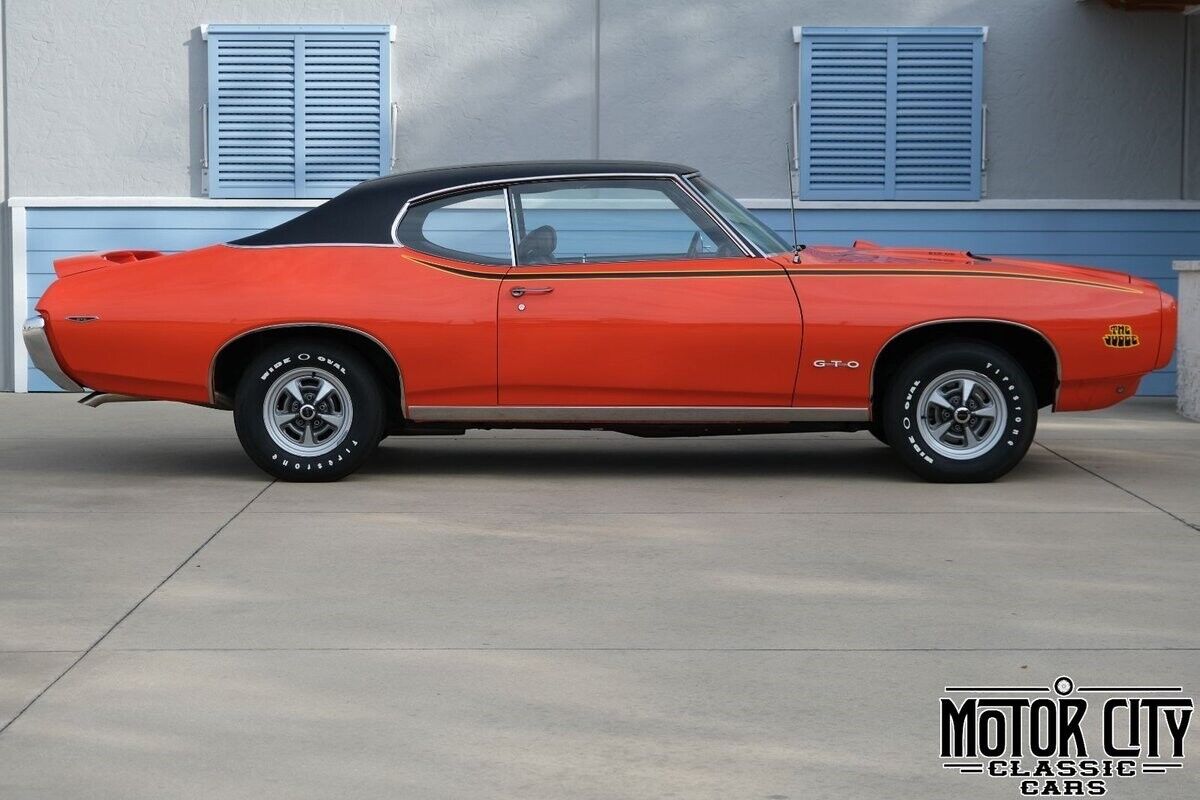 Pontiac-GTO-1969-1