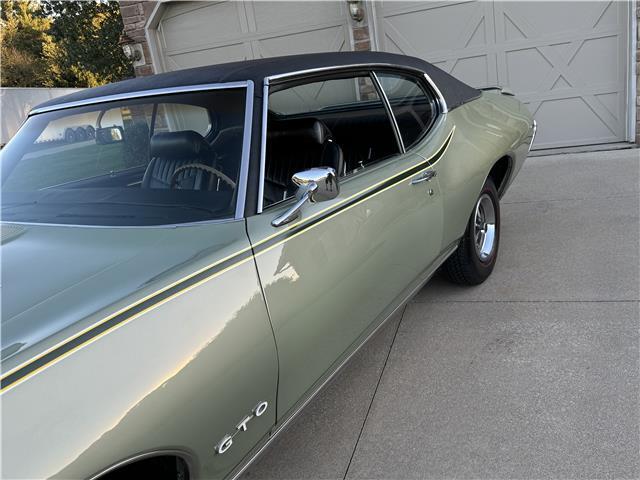 Pontiac-GTO-1969-27