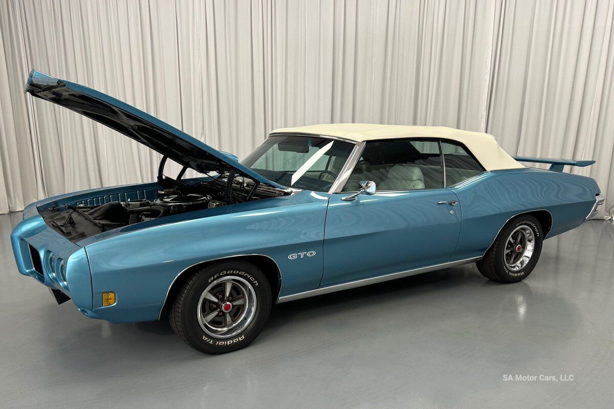 Pontiac-GTO-1970-11