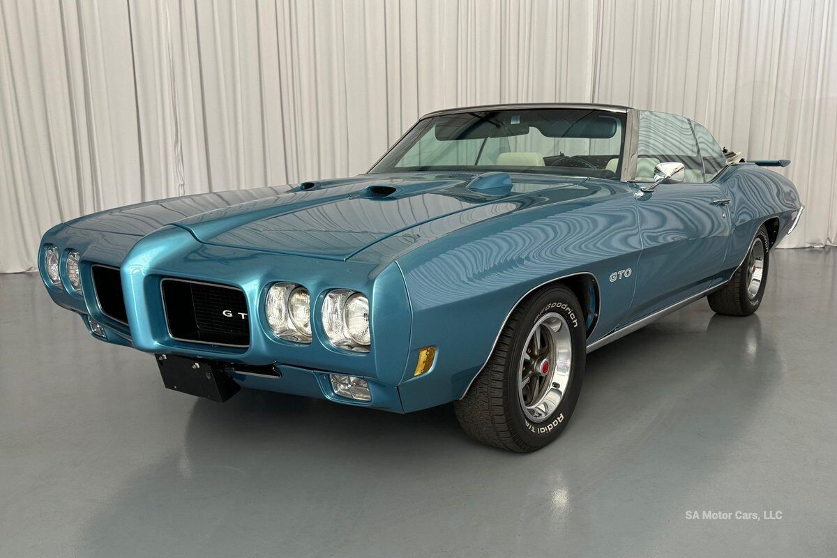 Pontiac-GTO-1970-13