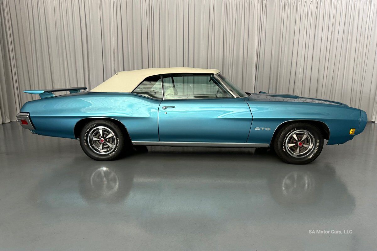 Pontiac-GTO-1970-33