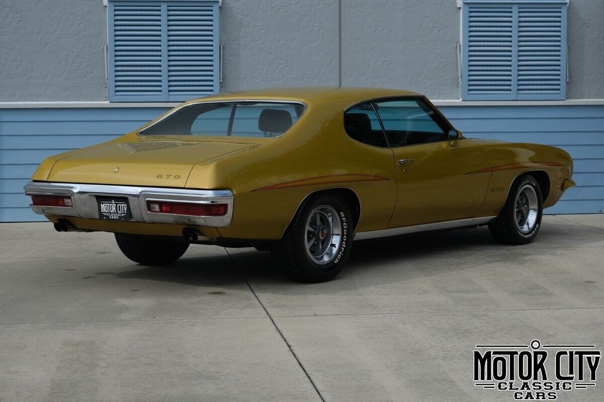 Pontiac-GTO-1971-2