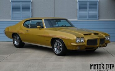 Pontiac GTO  year1}