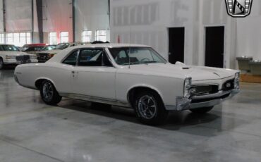 Pontiac-GTO-Berline-1967-5