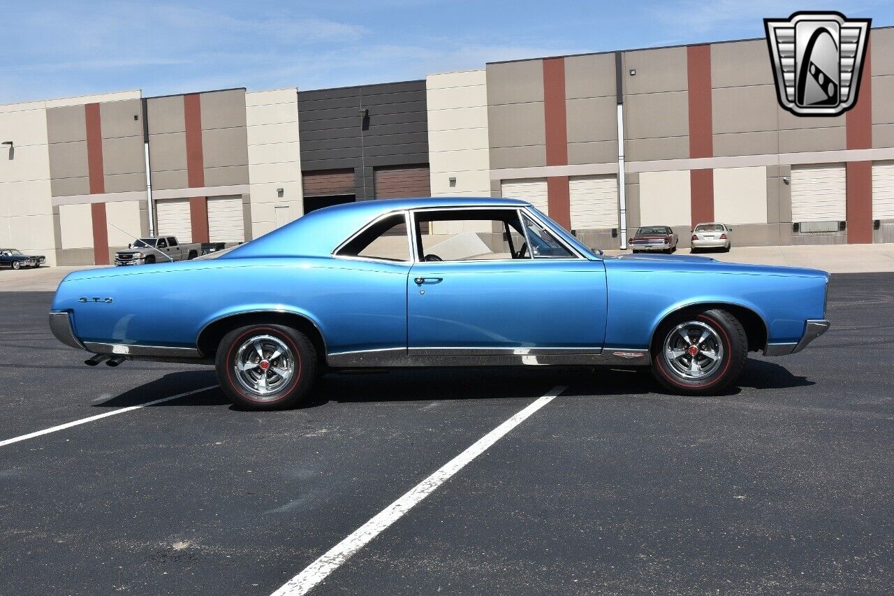 Pontiac-GTO-Berline-1967-7