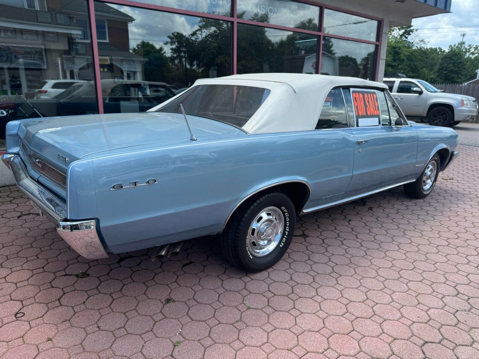 Pontiac-GTO-Cabriolet-1964-8