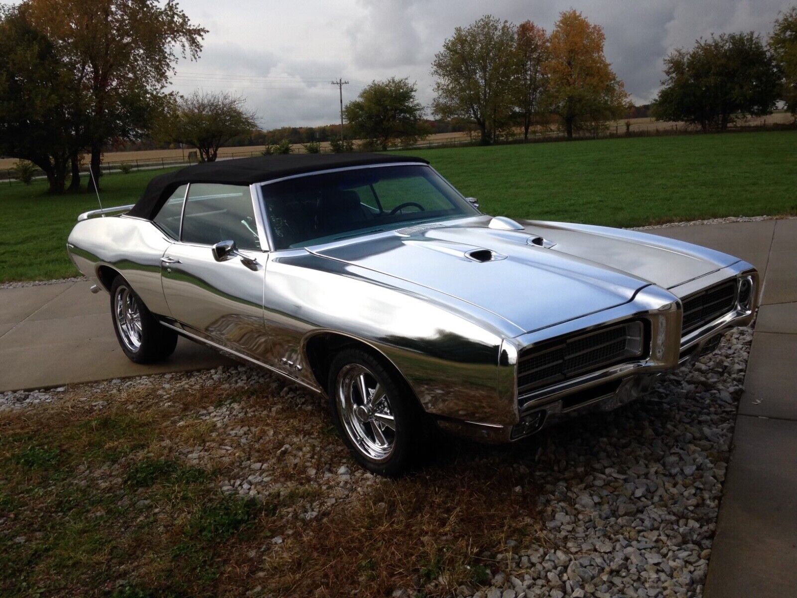 Pontiac-GTO-Cabriolet-1969-2