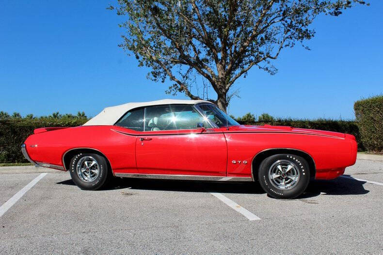 Pontiac-GTO-Cabriolet-1969-4