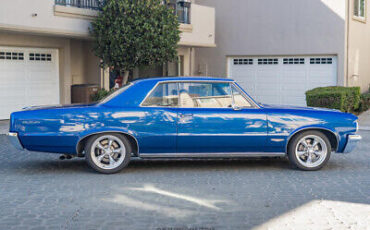 Pontiac-GTO-Coupe-1964-8