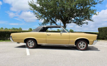 Pontiac-GTO-Coupe-1965-2