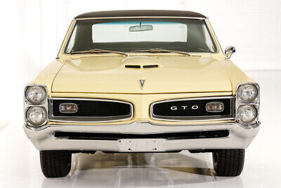 Pontiac-GTO-Coupe-1966-1