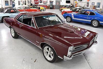 Pontiac-GTO-Coupe-1966-1