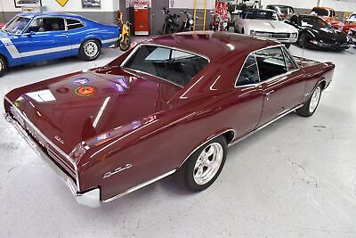 Pontiac-GTO-Coupe-1966-10