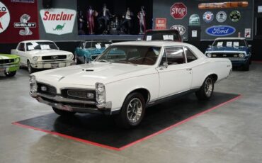 Pontiac-GTO-Coupe-1967-1