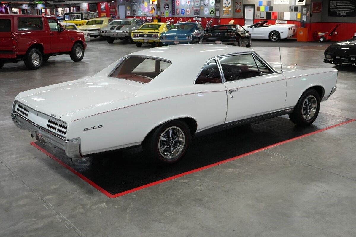 Pontiac-GTO-Coupe-1967-14