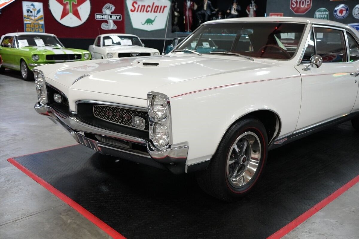 Pontiac-GTO-Coupe-1967-26