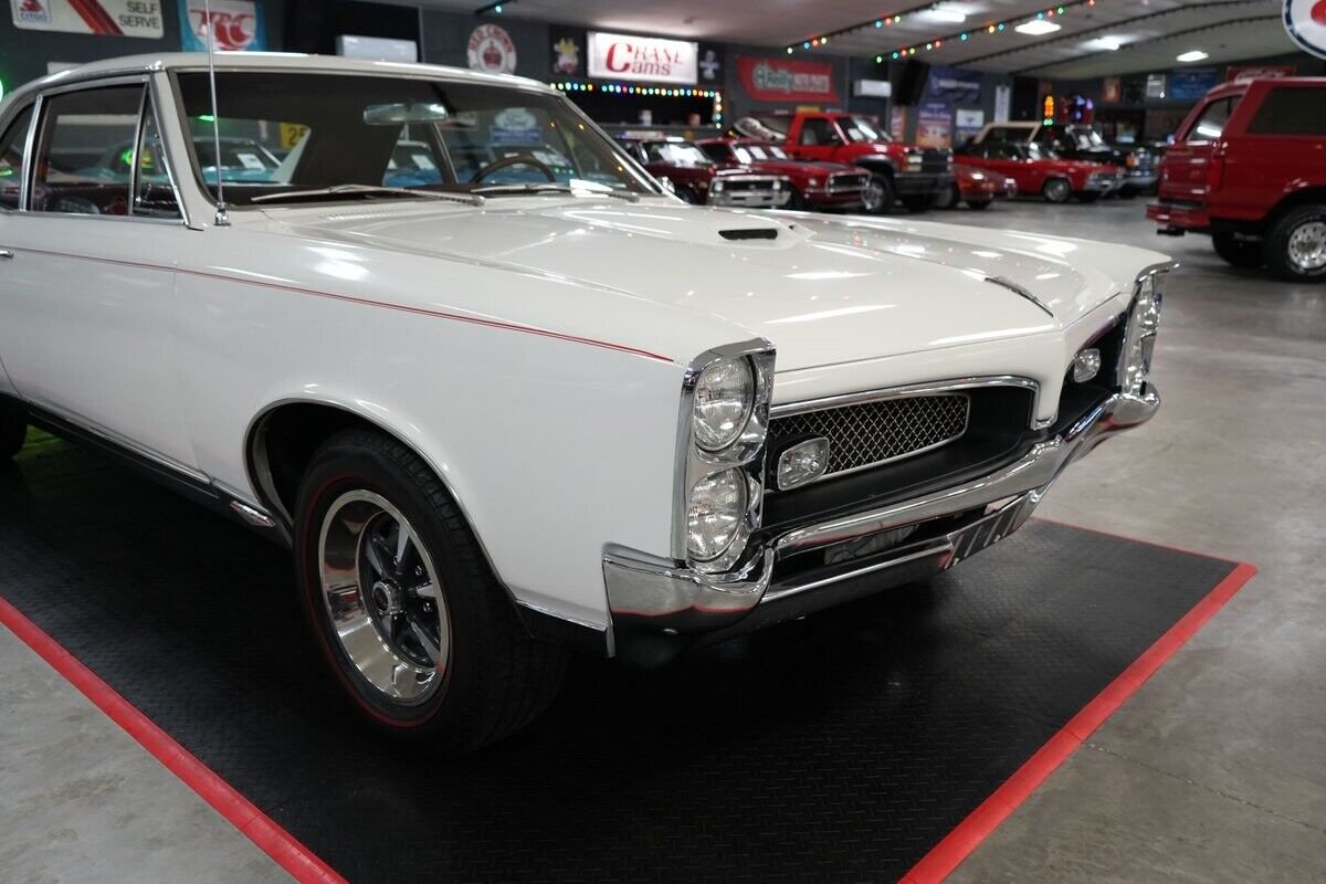 Pontiac-GTO-Coupe-1967-29