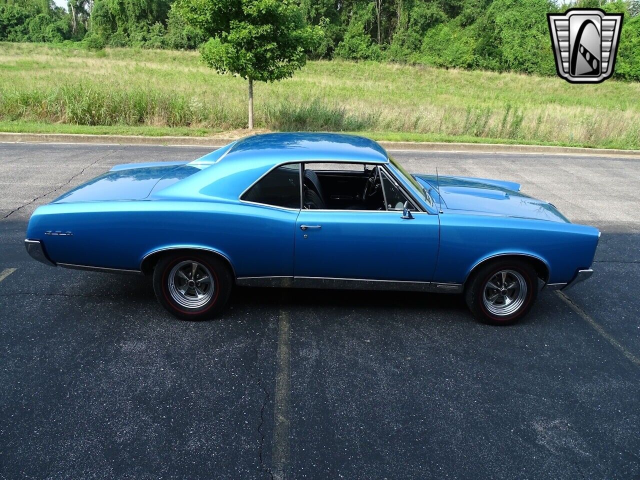 Pontiac-GTO-Coupe-1967-8