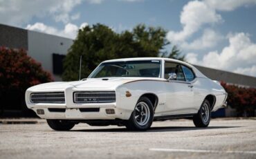 Pontiac-GTO-Coupe-1969-1