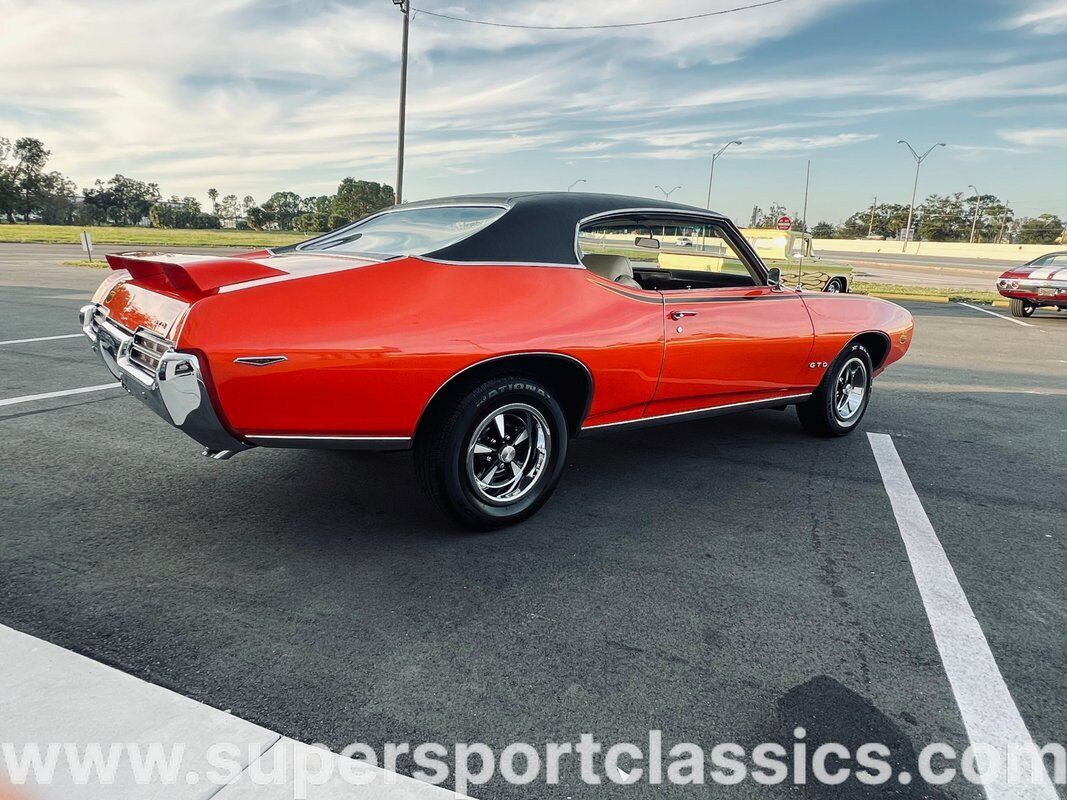 Pontiac-GTO-Coupe-1969-2