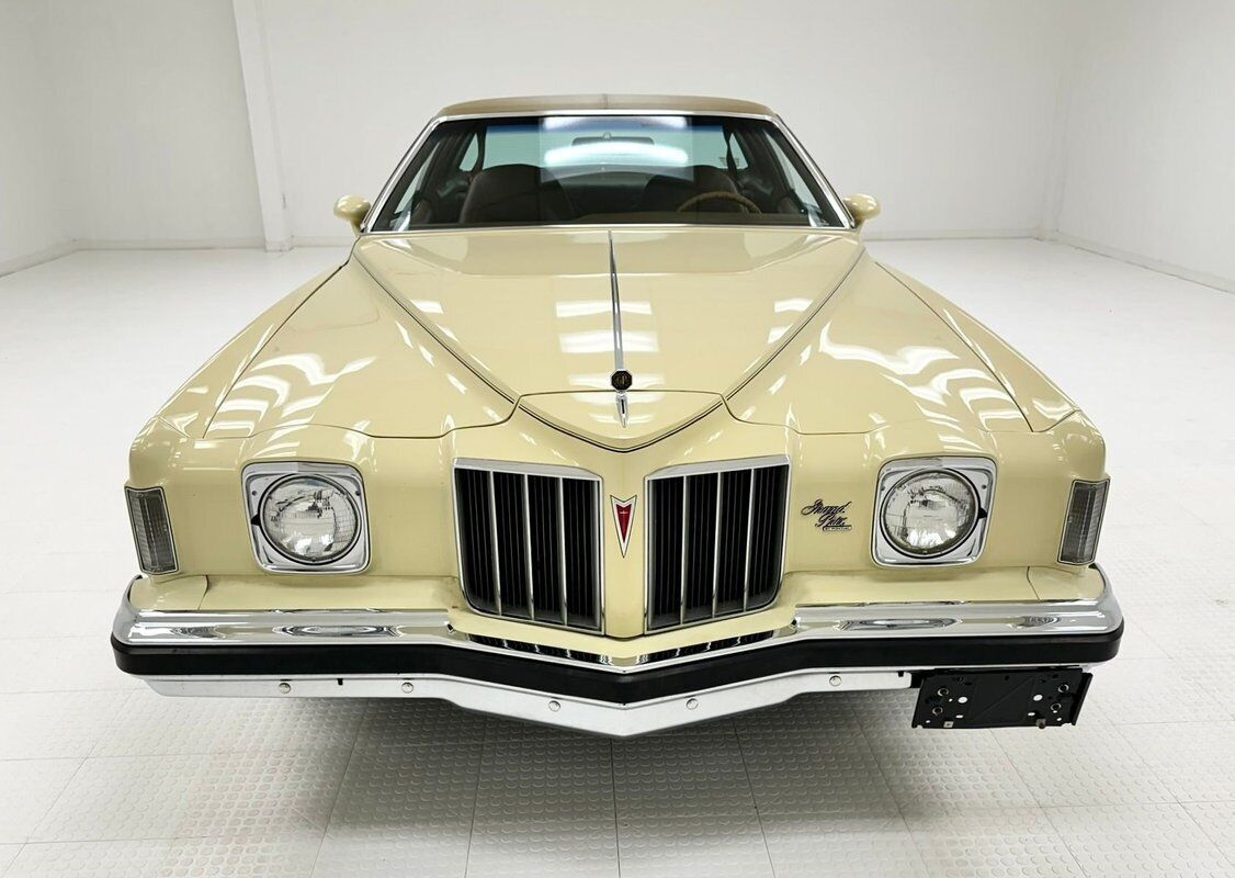 Pontiac-Grand-Prix-1975-7