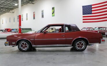 Pontiac-Grand-Prix-Coupe-1978-1