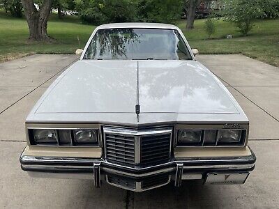 Pontiac-Grand-Prix-Coupe-1979-9