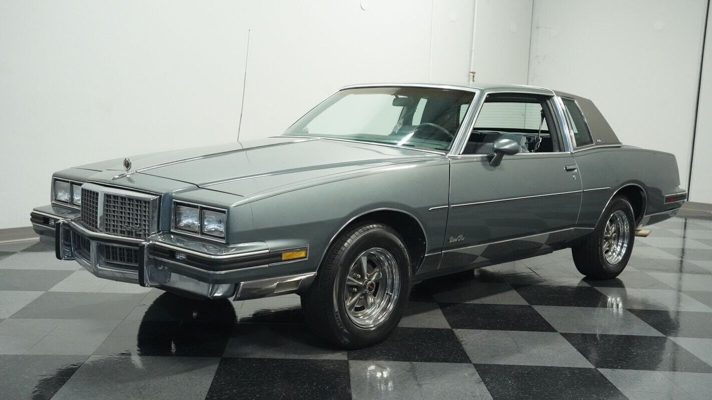 Pontiac-Grand-Prix-Coupe-1985-6