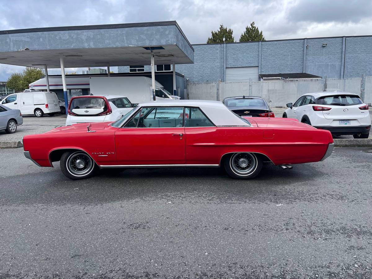 Pontiac-Grand-prix-1964