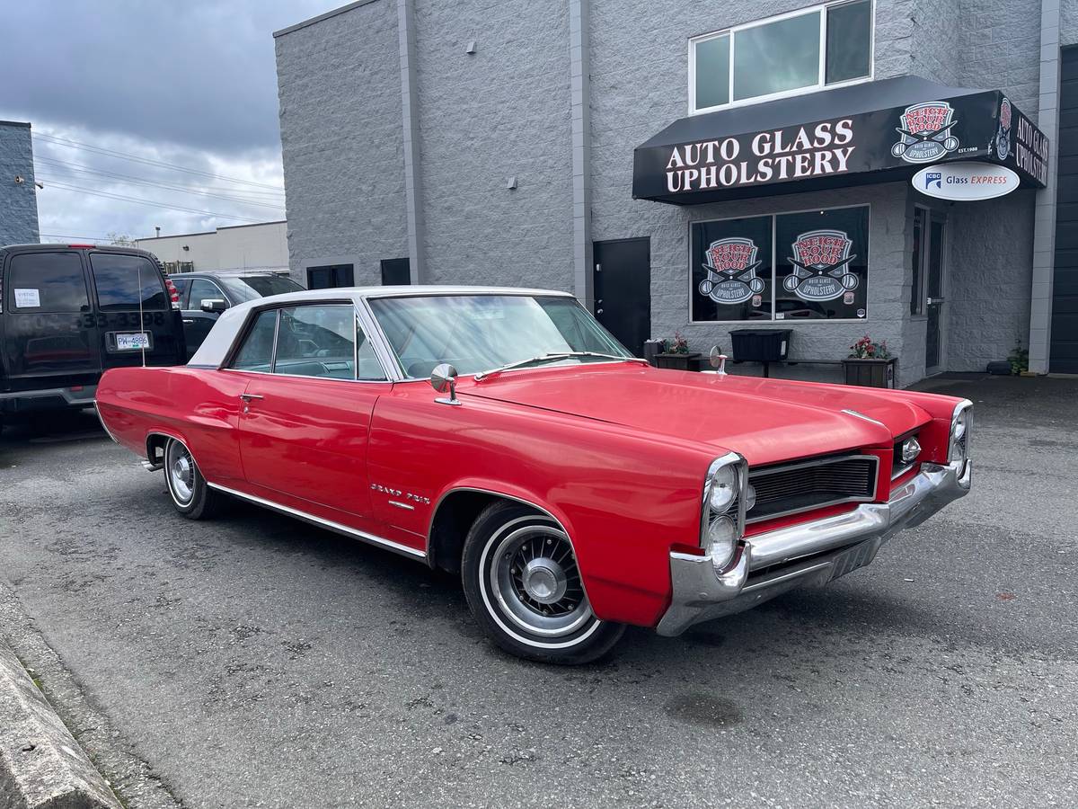 Pontiac-Grand-prix-1964-6