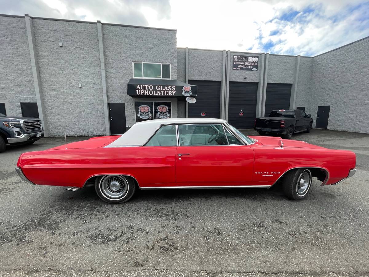 Pontiac-Grand-prix-1964-8