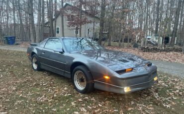 Pontiac-Gta-trans-am-1987-17