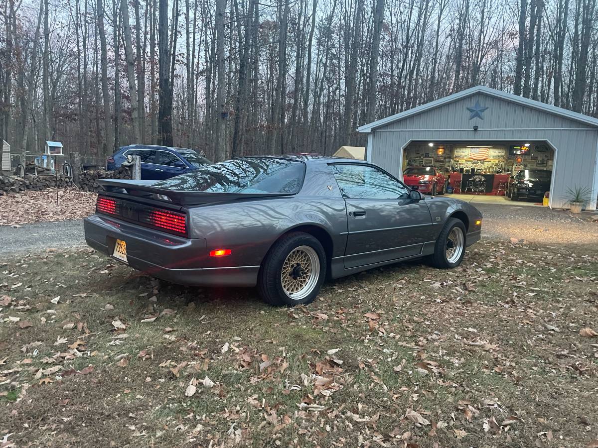 Pontiac-Gta-trans-am-1987-5