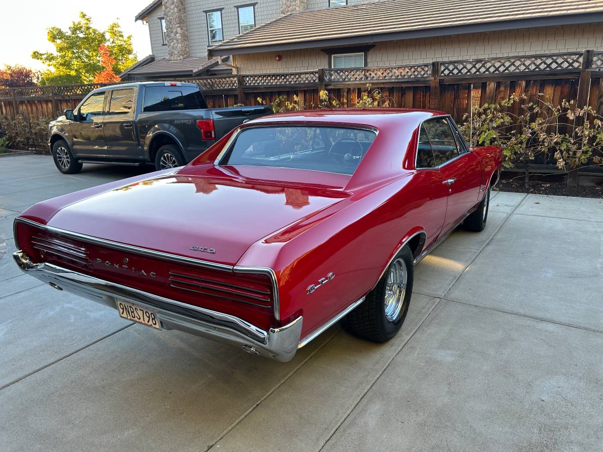 Pontiac-Gto-1966-3