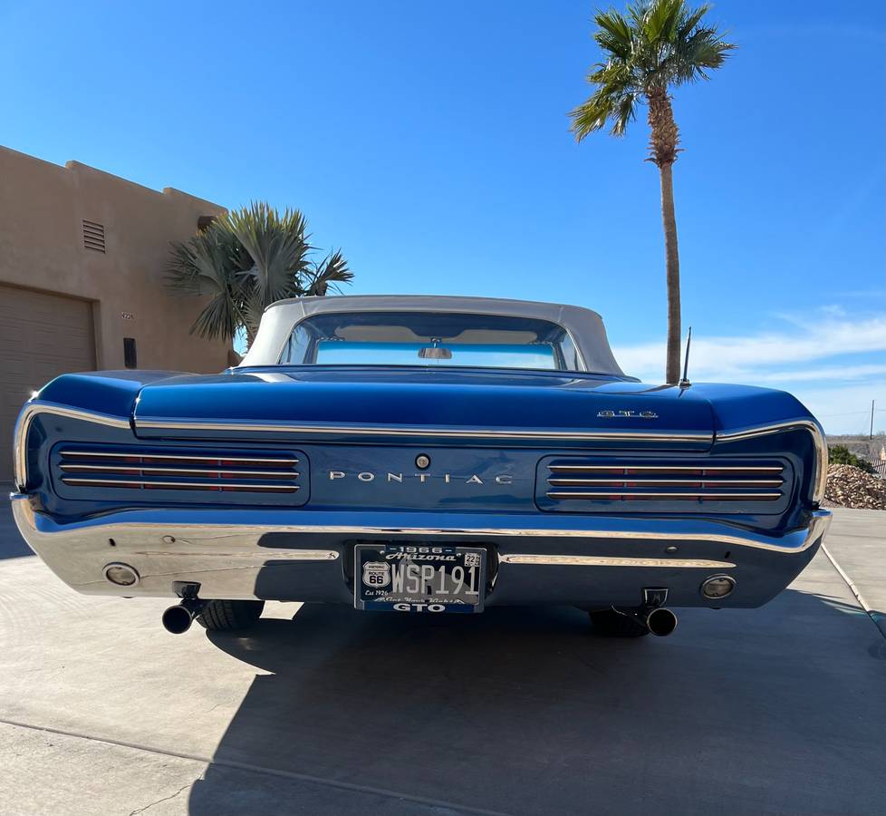 Pontiac-Gto-convertible-1966-1