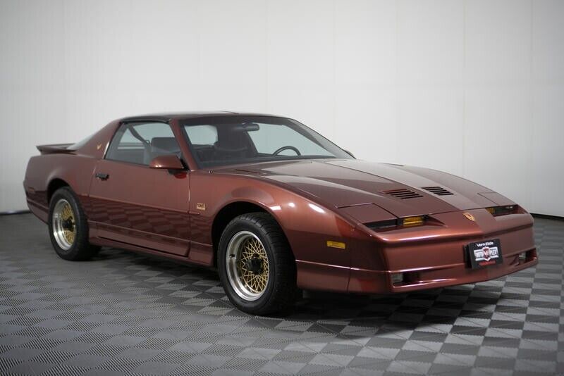 Pontiac-Trans-Am-1988-1