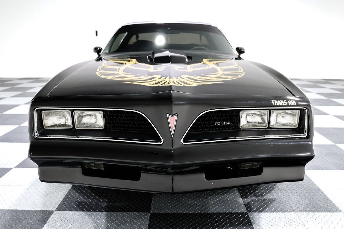 Pontiac-Trans-Am-Coupe-1977-1