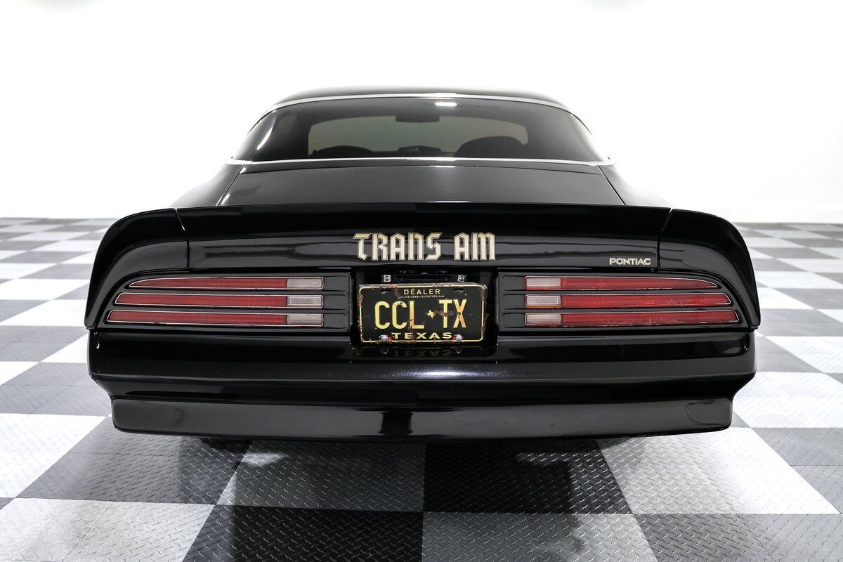 Pontiac-Trans-Am-Coupe-1977-5