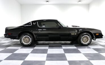 Pontiac-Trans-Am-Coupe-1977-7