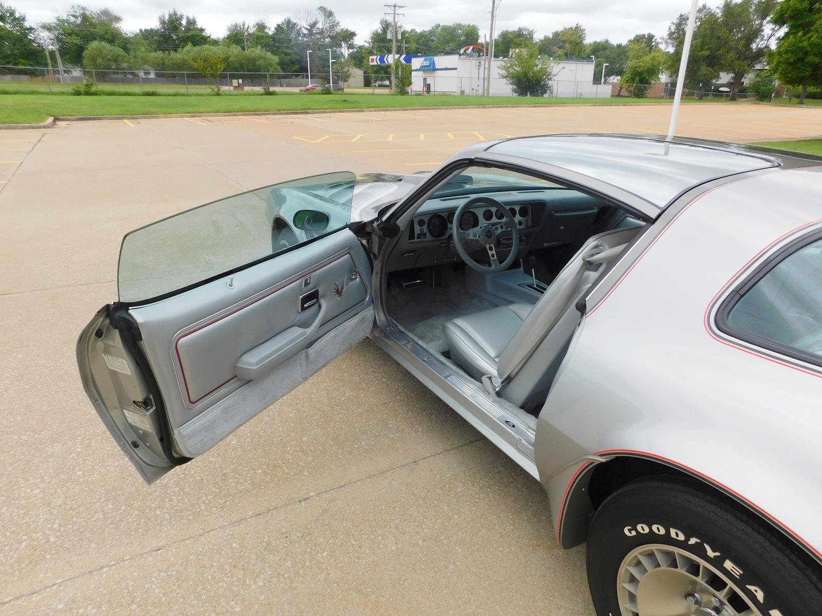 Pontiac-Trans-Am-Coupe-1979-17