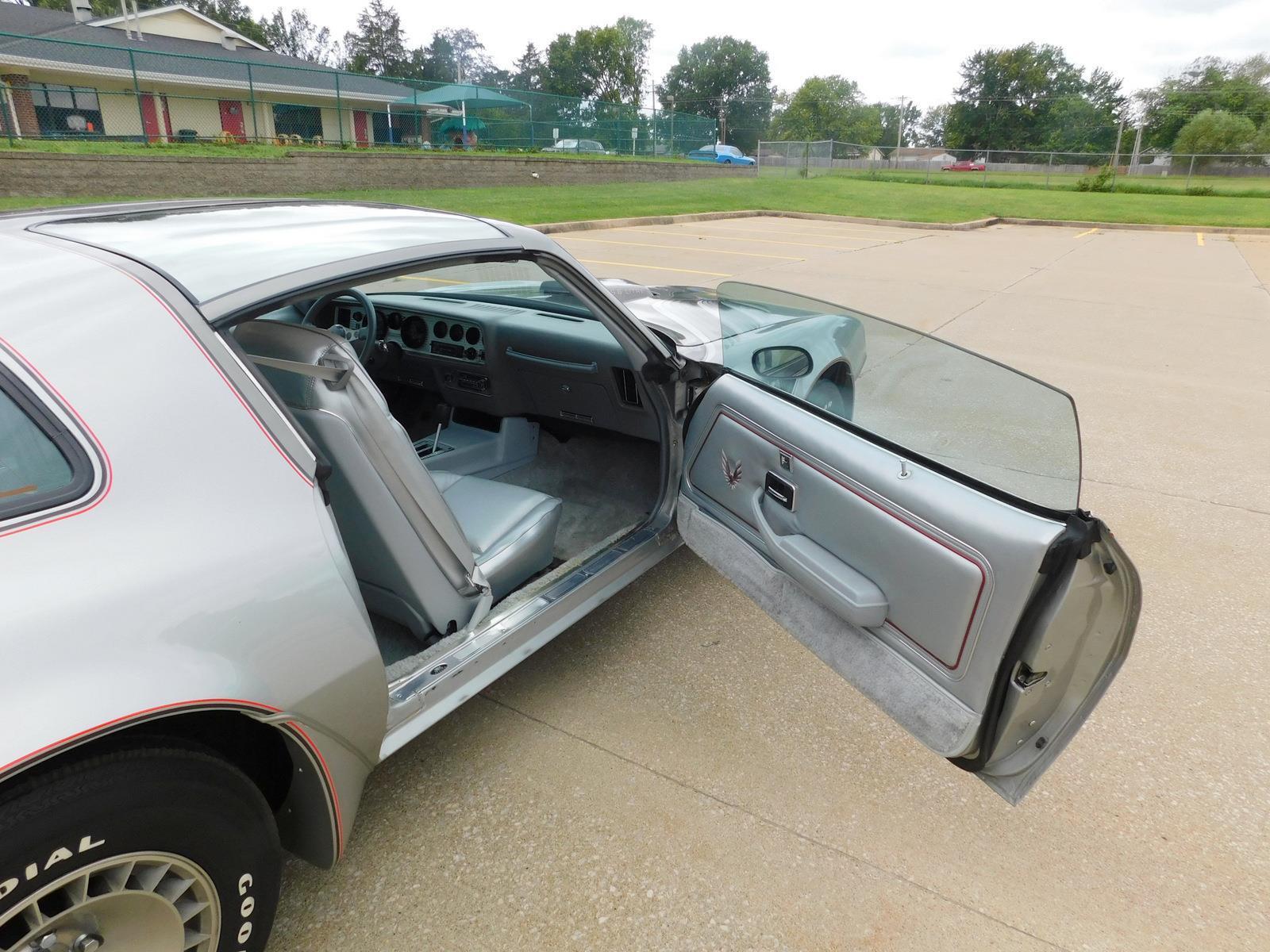 Pontiac-Trans-Am-Coupe-1979-36