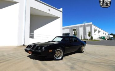 Pontiac-Trans-Am-Coupe-1981-2