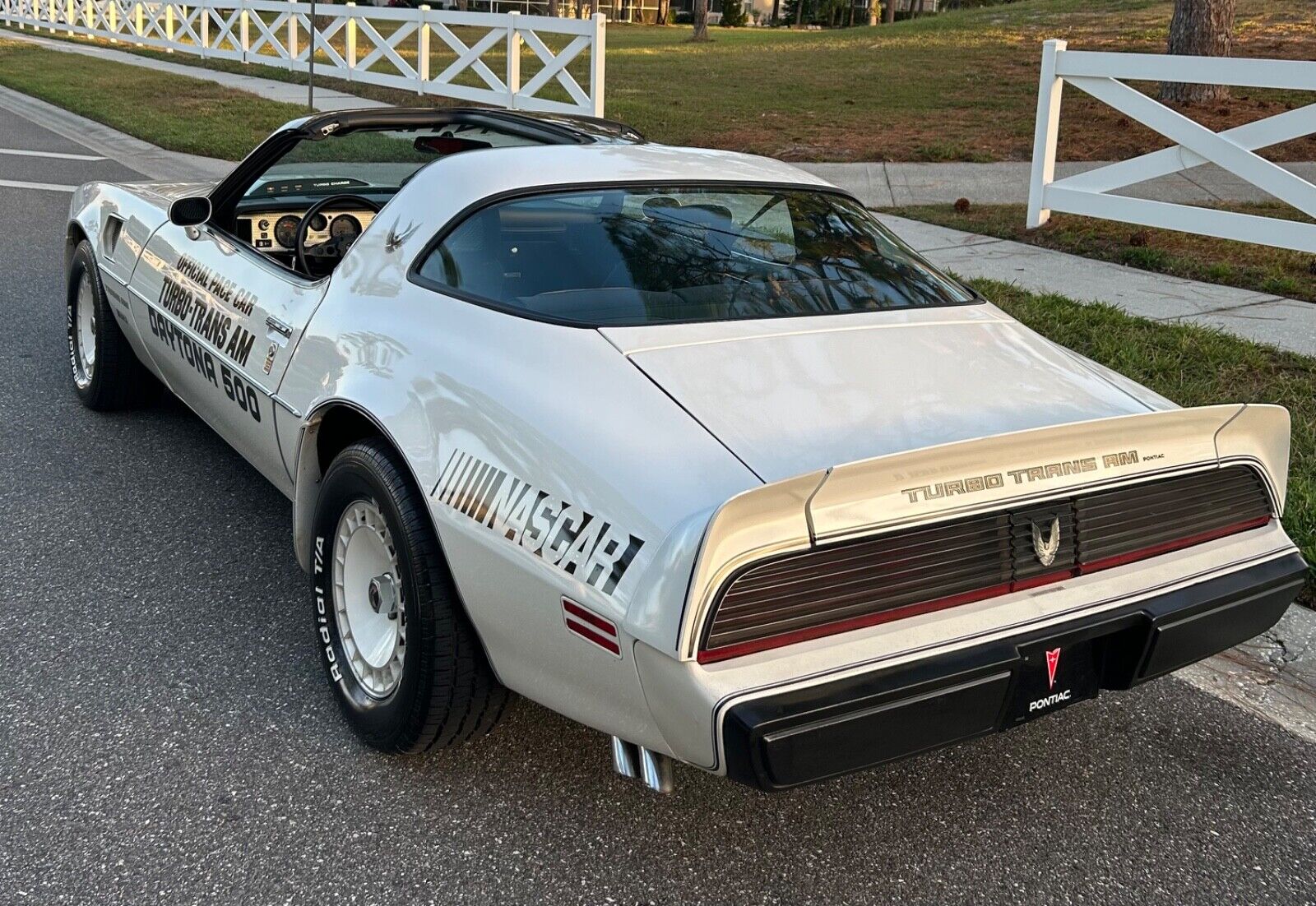 Pontiac-Trans-Am-Coupe-1981-25