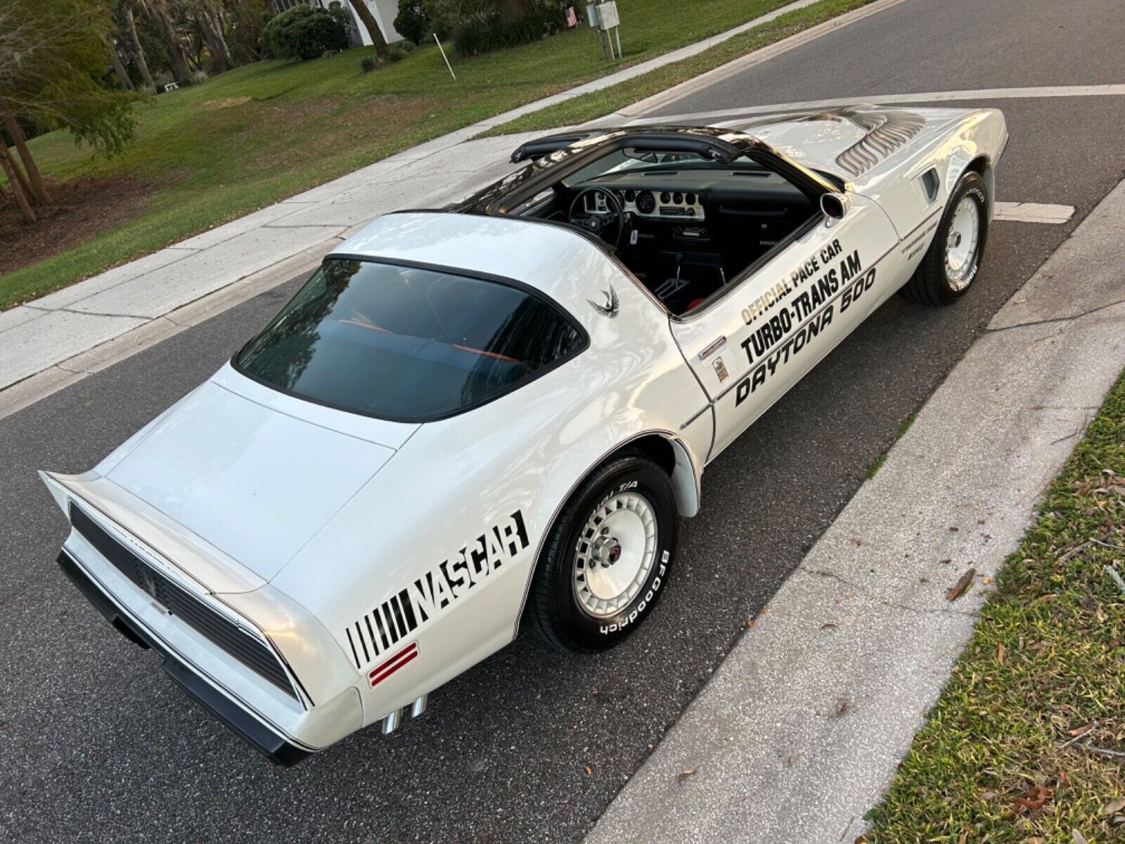 Pontiac-Trans-Am-Coupe-1981-29