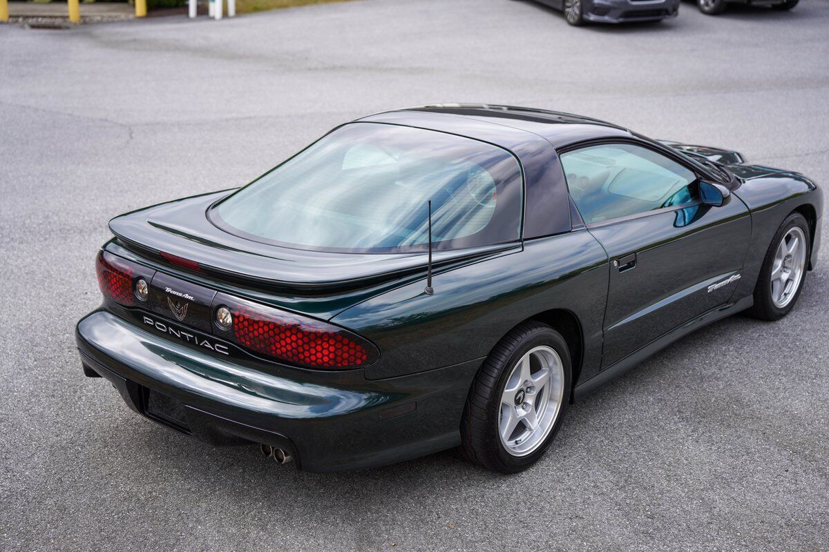 Pontiac-Trans-Am-Coupe-1994-8