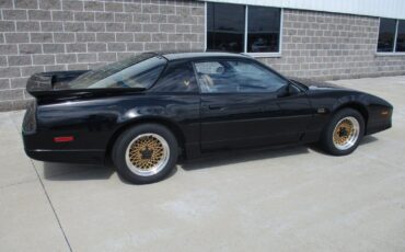 Pontiac-Trans-Am-GTA-1990-11