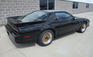 Pontiac-Trans-Am-GTA-1990-18