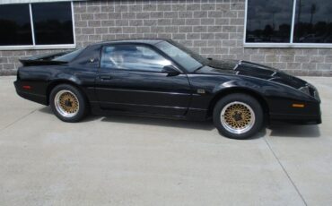 Pontiac-Trans-Am-GTA-1990-9