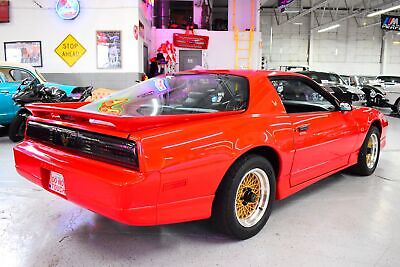 Pontiac-Trans-Am-WS6-Coupe-1988-10